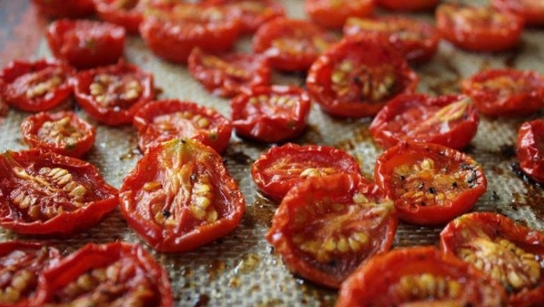 Balıkesir'de Domates Nasıl Kurutulur?