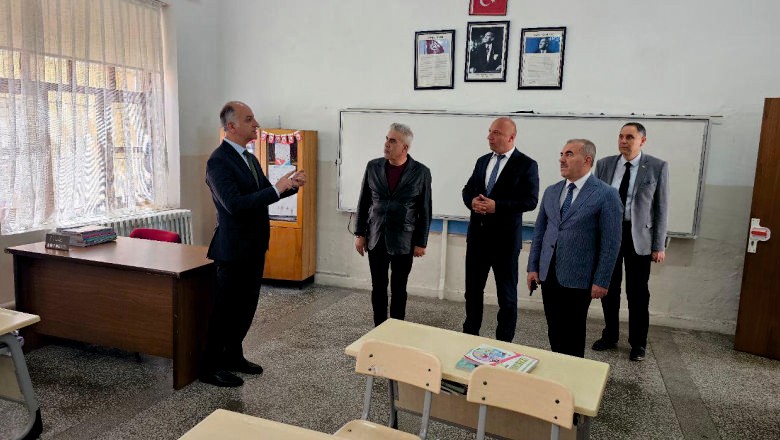 Ayvalık'ta Eğitime İki Yönlü Bakış: Geleceğin Okulu ve Tarihin Mirası Aynı Gün Ziyaret Edildi
