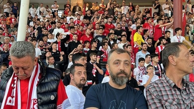 Maç Sonucu: Balıkesirspor Finalde!