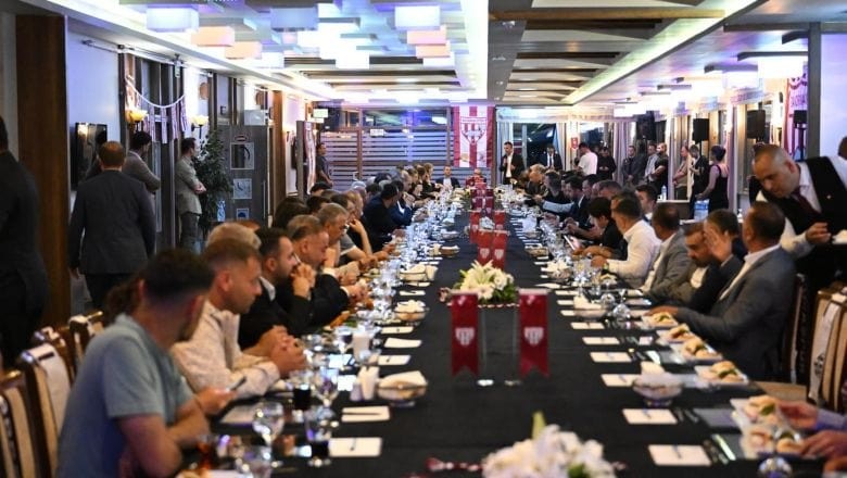 Akın’dan Bandırmaspor’a Destek
