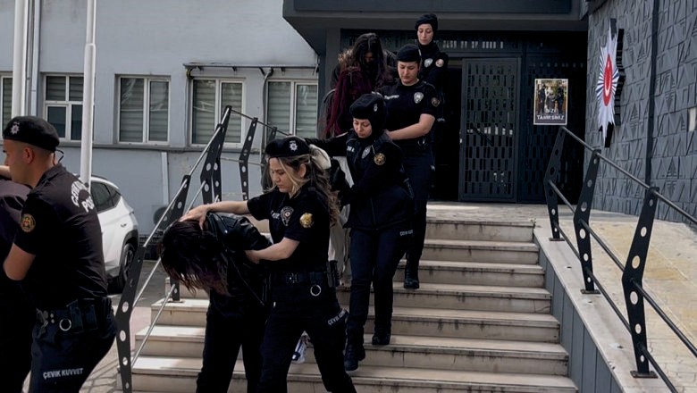 Dolandırıcı şebekesi böyle çökertildi. 