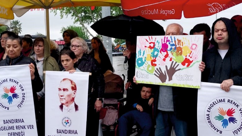 Bandırma’da Sessiz Çığlık: İşaret Diliyle İstiklal Marşı