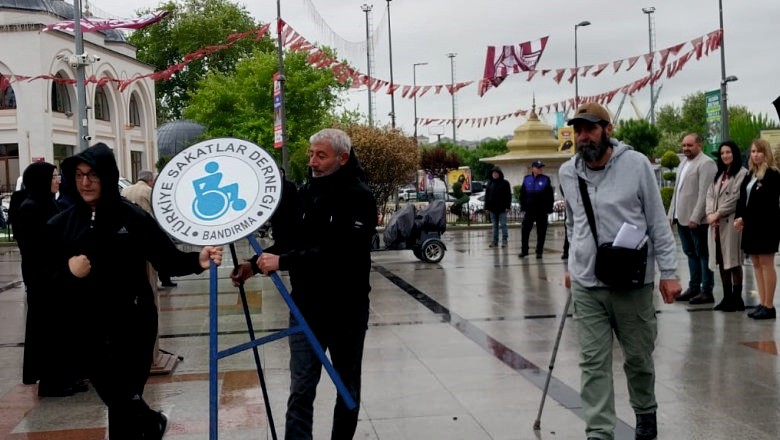 Bandırma’da Sessiz Çığlık: İşaret Diliyle İstiklal Marşı