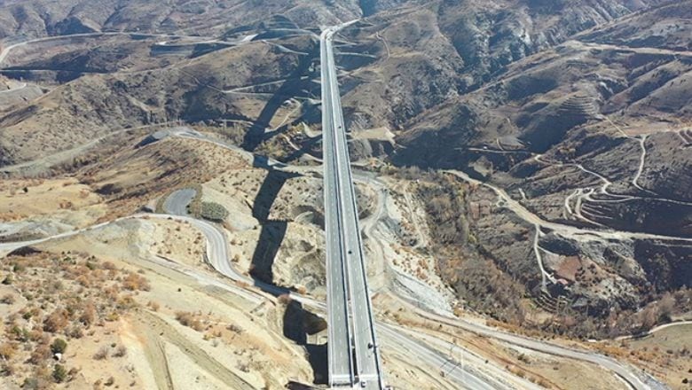  23 Yılda 4 Bin 75 Yeni Köprüyle Türkiye Birbirine Bağlandı