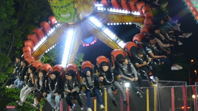  Balıkesir Lunapark’ta Eğlence Fiyatları ve Gençlik Coşkusu!