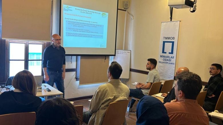 Mimarlar Odası’ndan Enerji Kimlik Belgesi Eğitimi 