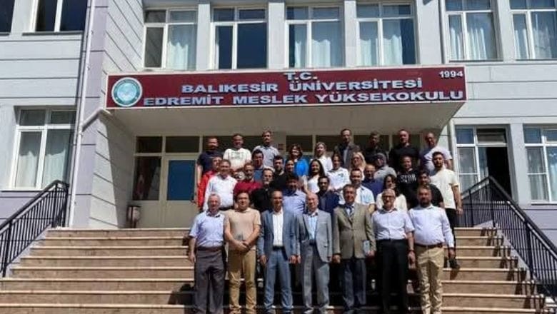 Edremit MYO’da Devir Teslim Töreni Gerçekleşti 