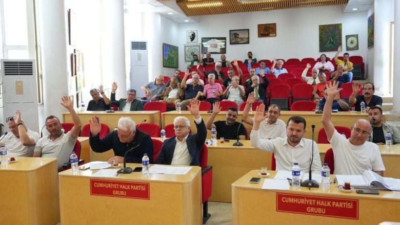  Burhaniye Belediyespor’da Olağanüstü Genel Kurul Gerçekleştirildi
