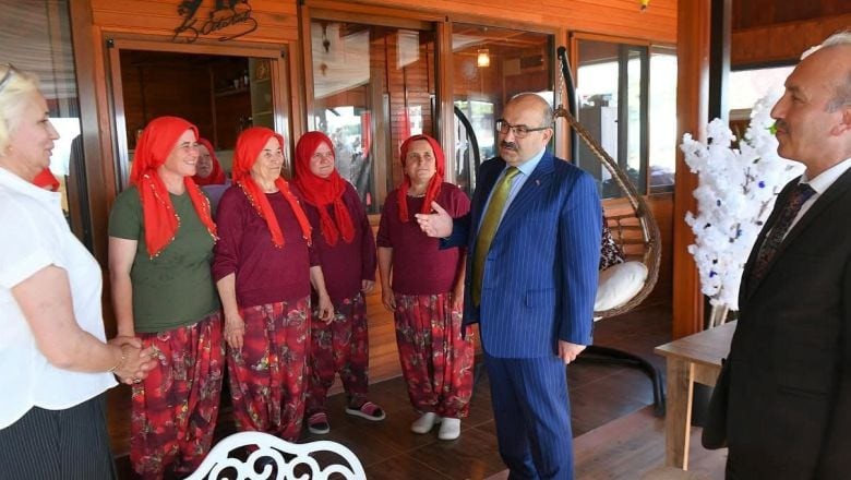  Vali Ustaoğlu Gönen’de Üretimi Yerinde Gördü 