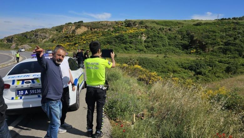 Erdek’te Motosiklet Kazası! Uçuruma Yuvarlandı