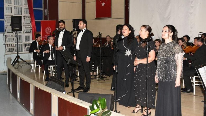 Balıkesir Maarif Orkestrası'ndan Sanat Dolu Bir Gece