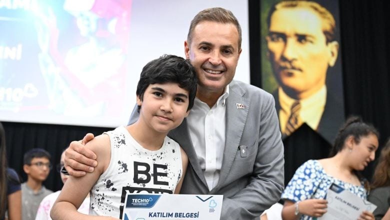  Bal Çocuk’ta mezuniyet sevinci