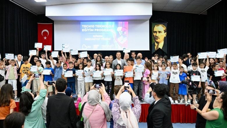  Bal Çocuk’ta mezuniyet sevinci