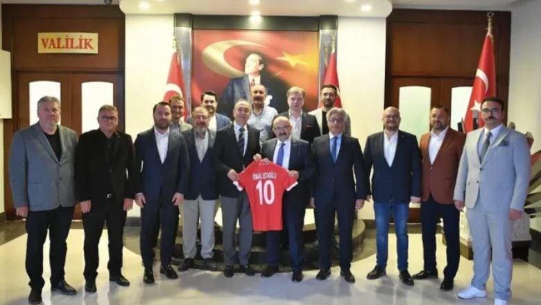 Balıkesirspor'da Yönetimden 4 İsim Ayrıldı