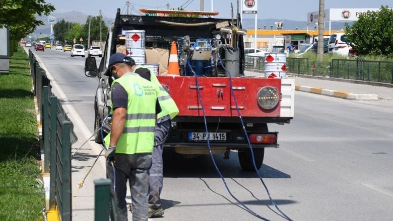 Büyükşehir’den Refüjlere Estetik Dokunuş 