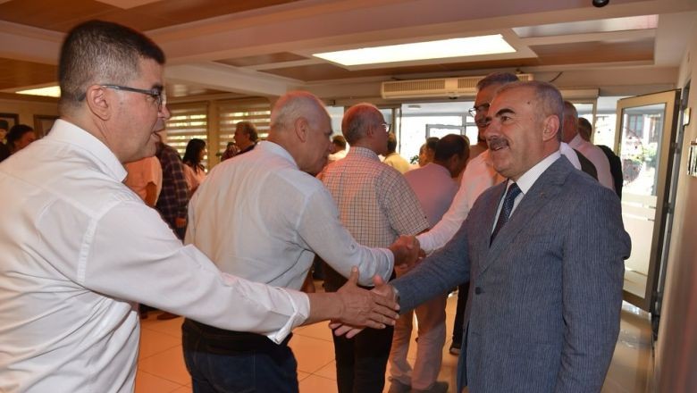  Demir, Personelle Bayramlaştı