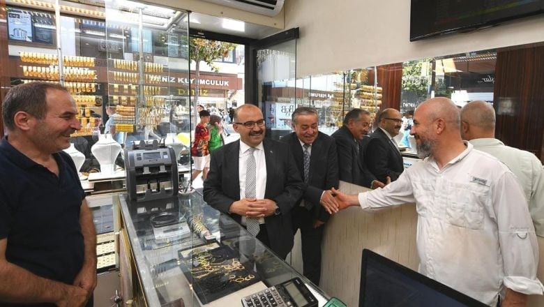 Vali İsmail Ustaoğlu’ndan Bayram Öncesi Esnaf Ziyareti