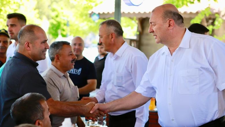  Başkan Göksel, Bayramda Vatandaşlarla Buluştu