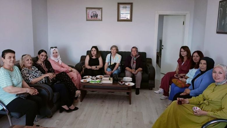 Başkan Ali Koyuncu, Bayramda Vatandaşlarla Kucaklaştı