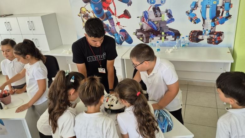 Balıkesir’de Minik Mucitler Sahnede