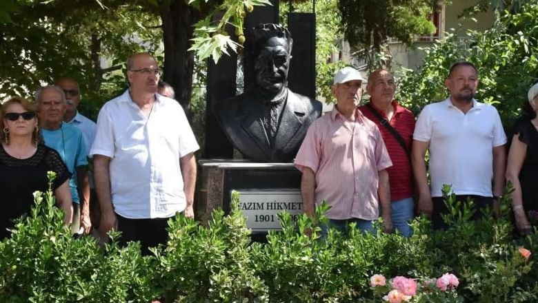  Mavi Gözlü Dev’ Nazım Hikmet, Edremit'te Anıldı