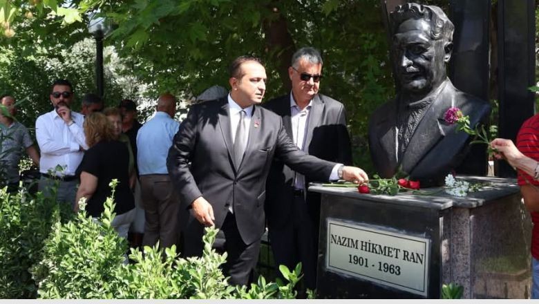  Mavi Gözlü Dev’ Nazım Hikmet, Edremit'te Anıldı