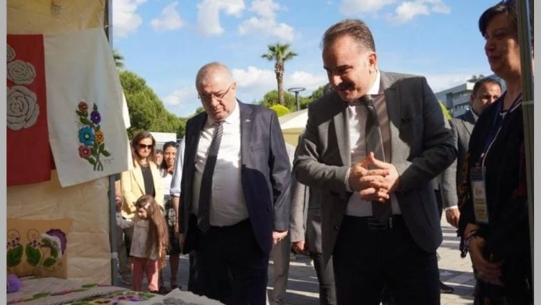 Edremit’te Halk Eğitim Sergisi Görsel Bir Şölene Dönüştü