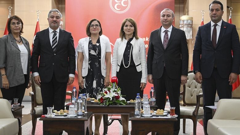  Siyasi Partiler Bayramda Bir Araya Geldi