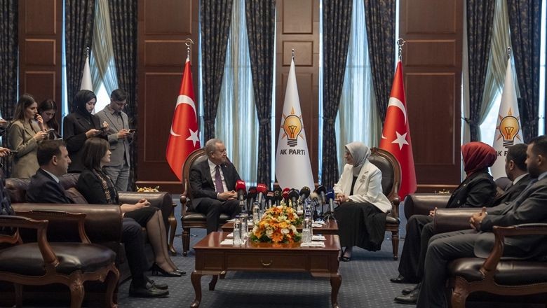 Siyasi Partiler Bayramda Bir Araya Geldi