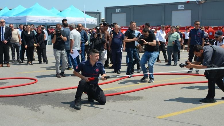  Yangınla Mücadeleye Traktör Destekli Güç