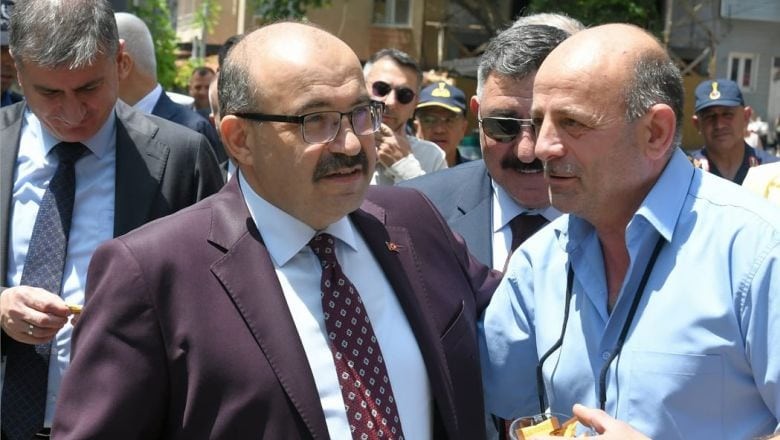 Vali Ustaoğlu Marmara Adası’nda Esnaf ve Vatandaşlarla Buluştu