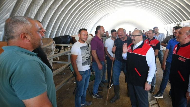  Vali İsmail Ustaoğlu’ndan Kurban Pazarı Ziyareti