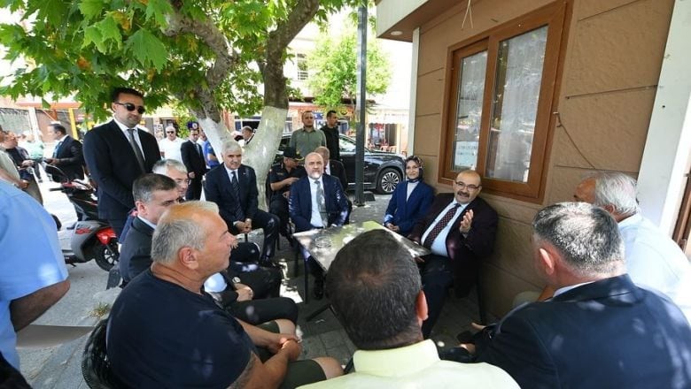 Vali Ustaoğlu Marmara Adası’nda Esnaf ve Vatandaşlarla Buluştu