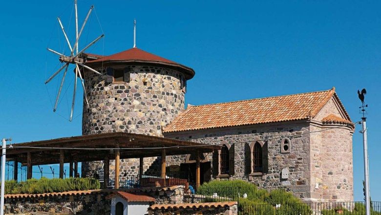  Ayvalık’ın Kalbine Romantik Bir Dokunuş