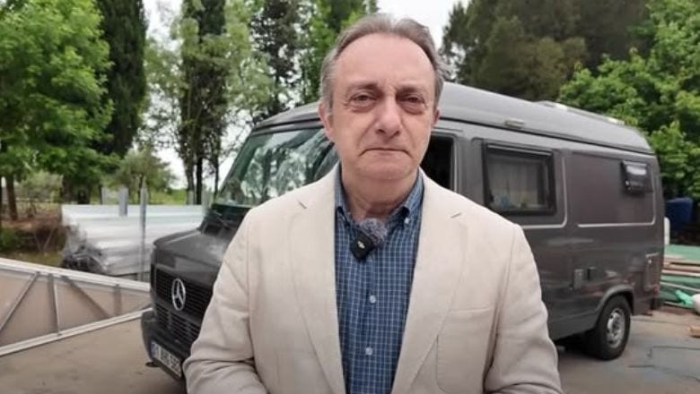  Sanatçı Taylan Erler, Balıkesir’de Kendi Karavan Kampını Kuruyor!