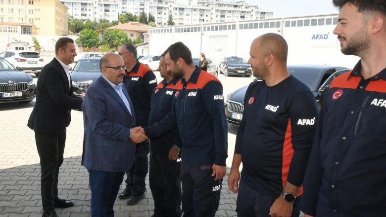 Vali Ustaoğlu’ndan Bayramın Sessiz Kahramanlarına Ziyaret