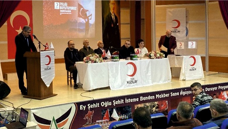 Edremit Kızılay’da Başkan Bora Güven Tazeledi