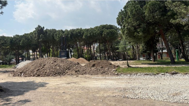 75. Yıl Parkı’na Çakıl Taşı Döşendi