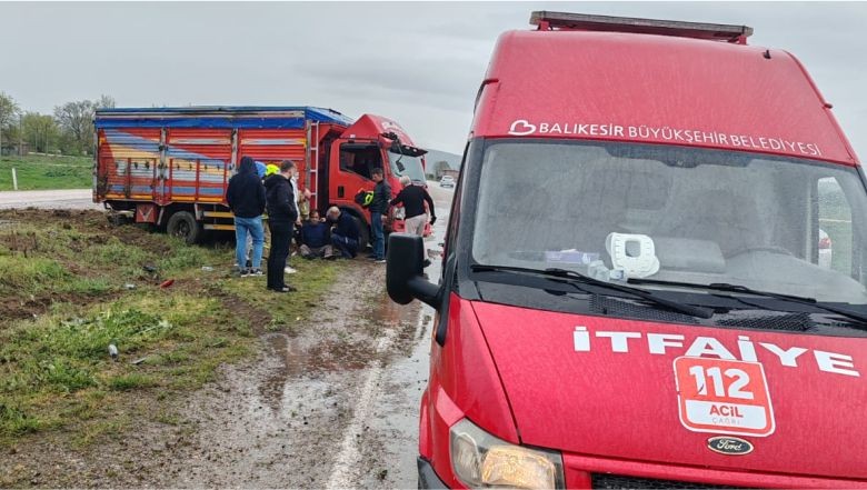 Manyas-Gönen Kara Yolu’nda Trafik Kazası: 2 Yaralı