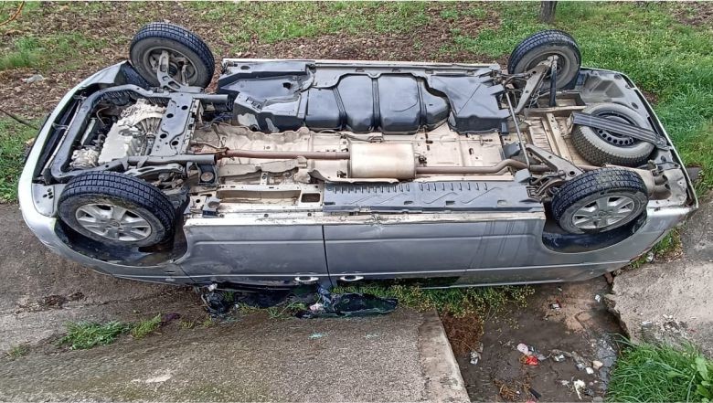Havran’da Tek Taraflı Kaza: 2 Yaralı Havran’da Tek Taraflı Kaza: 2 Yaralı