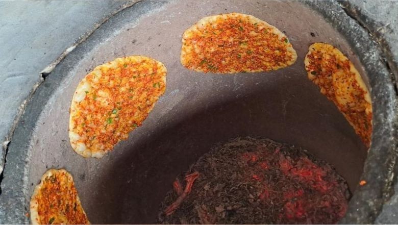 Taş Ocakta Lahmacun Yapımı