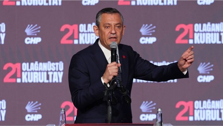 Özgür Özel, CHP Genel Başkanlığı'na Yeniden Seçildi