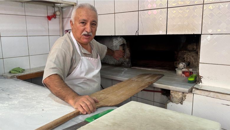 Gazetecilik Okudu, Lahmacun Tezgâhında Hayat Yazdı