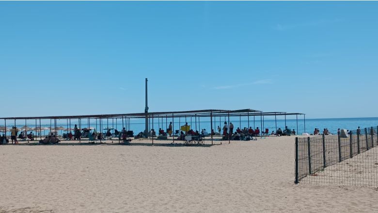 Sarımsaklı Plajı Sabahtan Hareketlendi