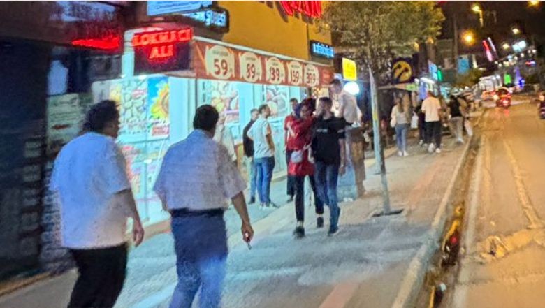 Balıkesir’de Arife Günü Sokaklar Dolup Taştı