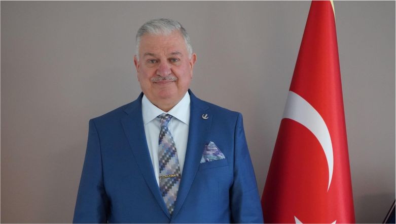 Yeniden Refah Partisi mecliste ! Cumhur İttifakı ile 14 Mayıs 2023 seçimlerine katılan Yeniden Refah Partisi meclise milletvekili adaylarını dahil etmeyi başardı.