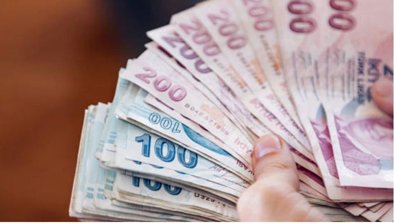 Bayram İkramiyesi Ne Zaman Ödenecek ? Milyonlarca kişinin gündeminde emekli bayram ikramiyesi yer alıyor. SGK- Bağ-Kur, memur emeklisi herkes bu haberi bekliyor.