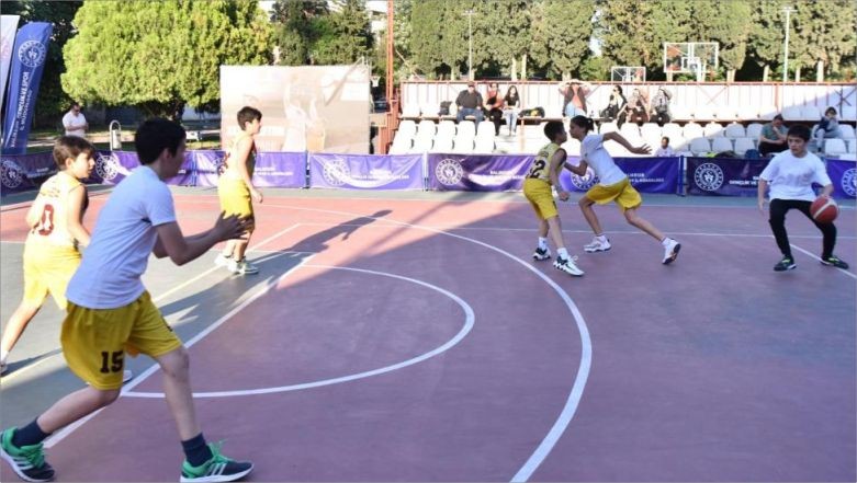 Sokak Basketbol Turnuvasına Büyük İlgi