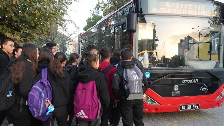 Büyükşehir’in ulaşım desteği aileleri sevindirdi