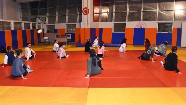 Şiddete karşı güçleniyorlar